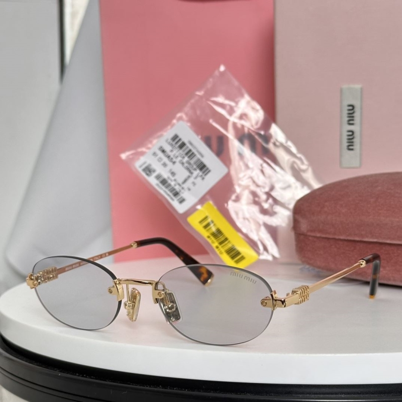 MIU MIU